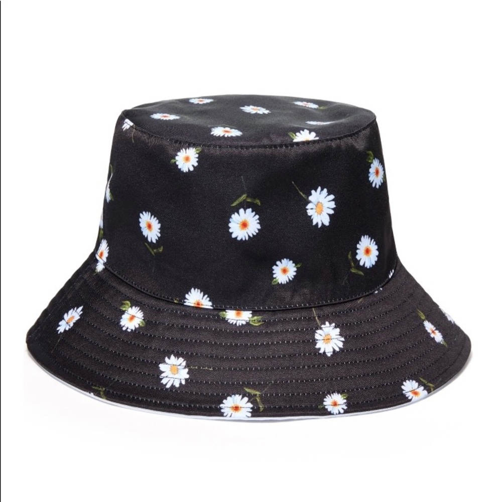 Alice + Olivia Reversible bucket hat